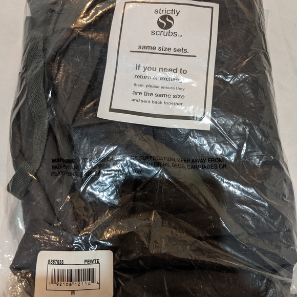 Strictly scrubs, men's, medium - Picture 3 of 3